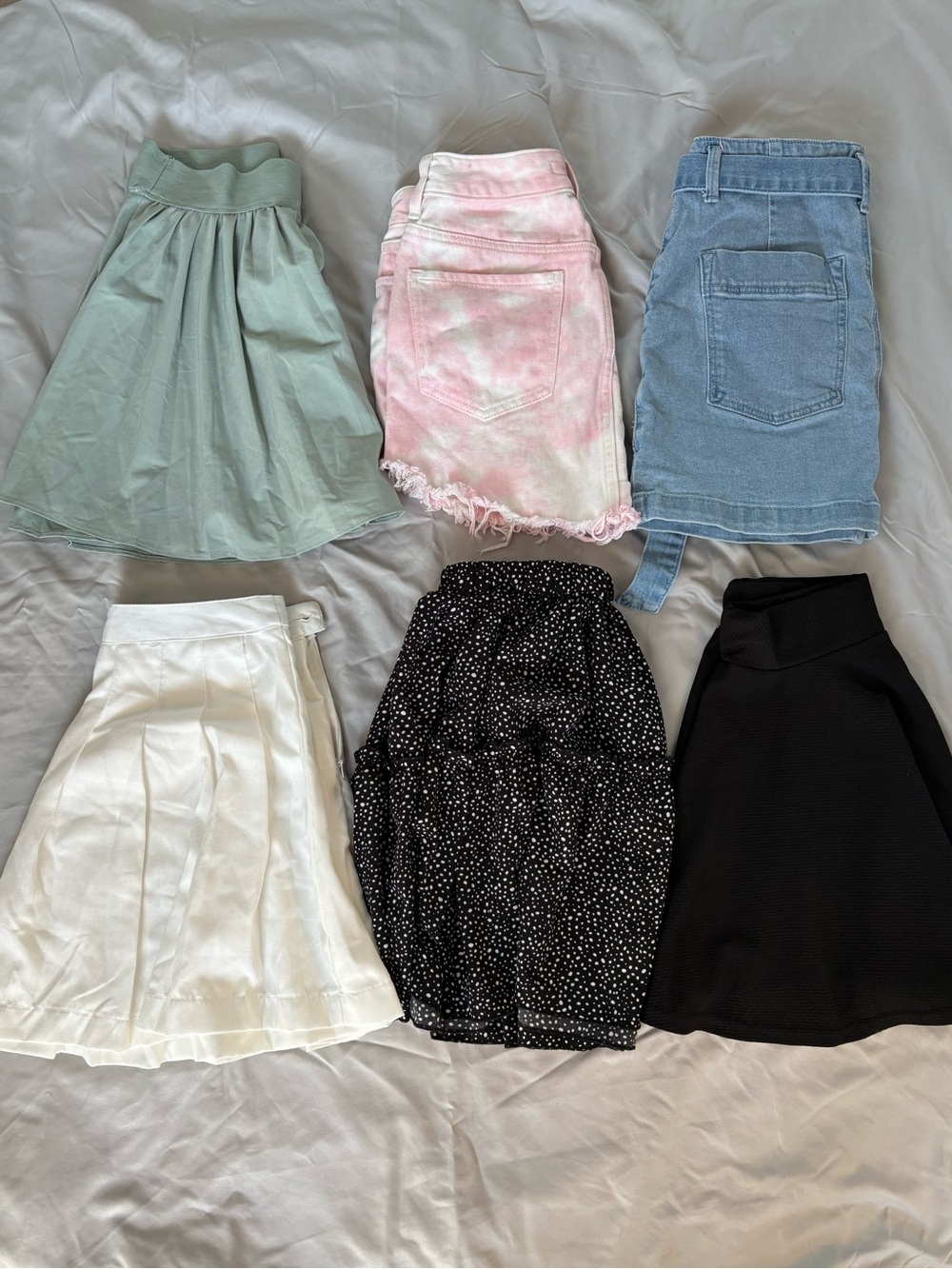 CLOSET CLEANOUT- XS SKIRT BUNDLE